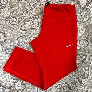 NWOT Nike Capri Dri-Fit | Women’s | Size: L | Yoga/Running Tights